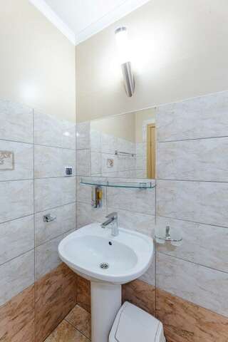 Гостиница На Каштановой Калининград Люкс-5