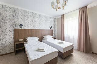 Гостиница На Каштановой Калининград Улучшенный номер с кроватью размера «king-size» или 2 отдельными кроватями-2